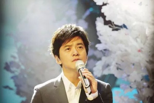 求音乐：有一首歌是这样的旋律..恩 恩恩恩恩...请问是什么歌?好像是三星的手机铃声。。