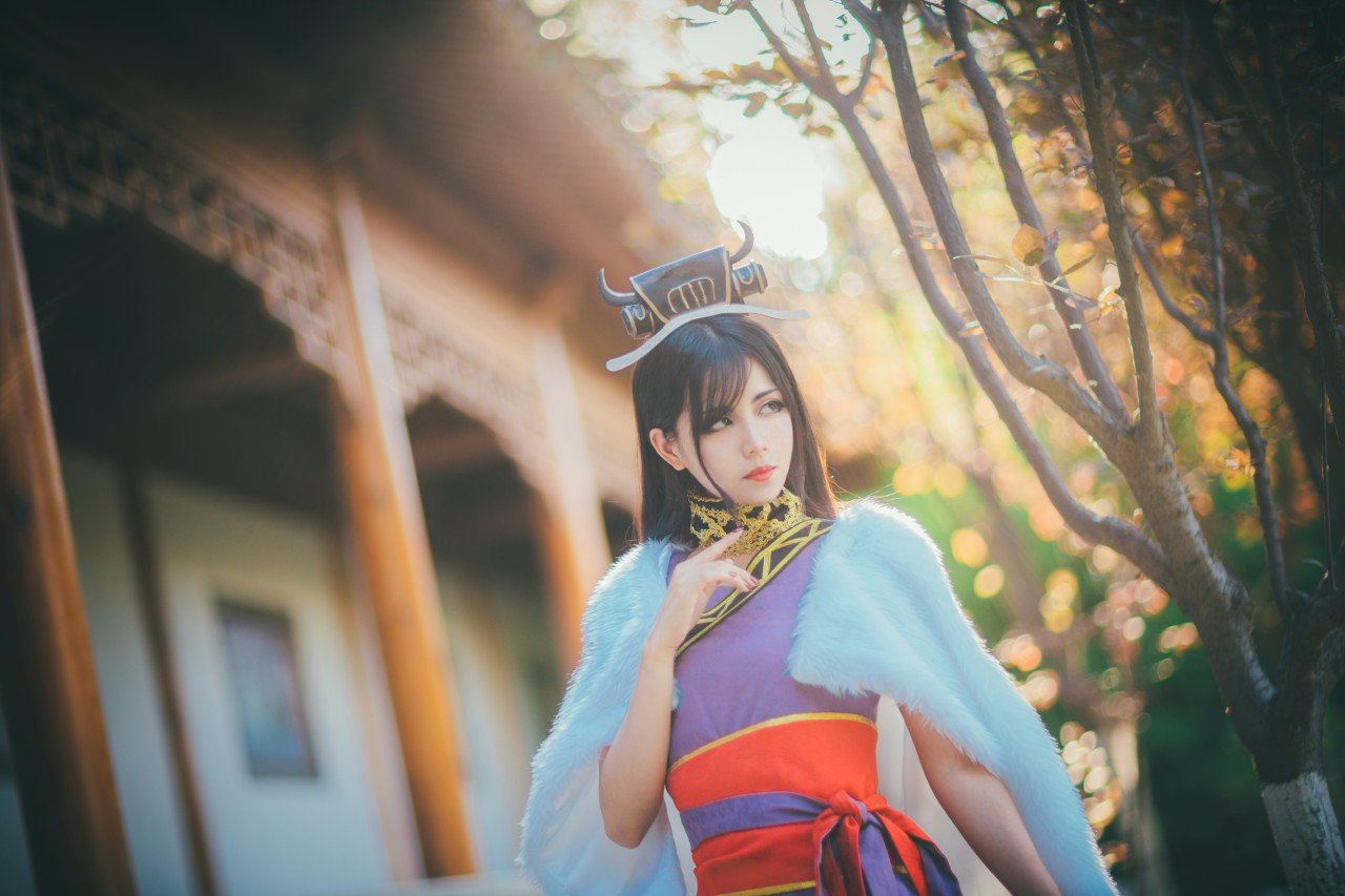 甄姬死后，皇帝下令将她头发遮面、嘴里塞满糟糠，这是什么操作？