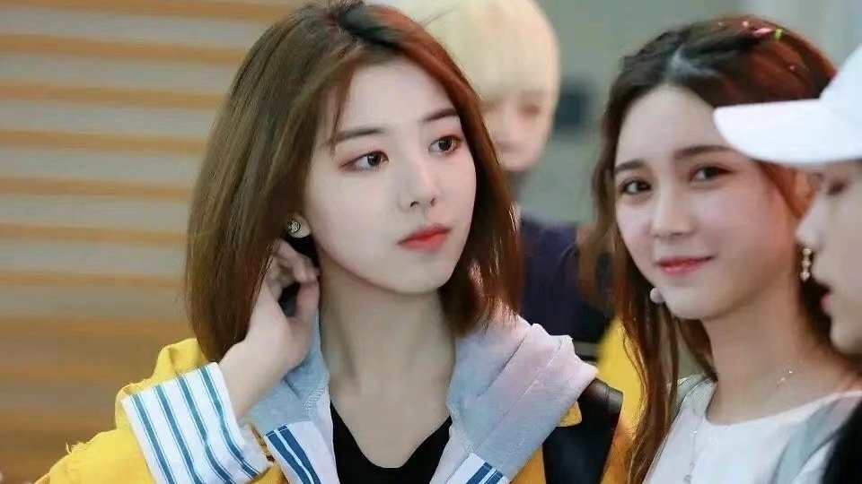 刘人语否认长胖，现在的艺人都是在追求“以瘦为美”吗？