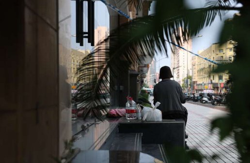 对话上海电话亭女士:我这个人活得很简单,她的一天是如何度过的?