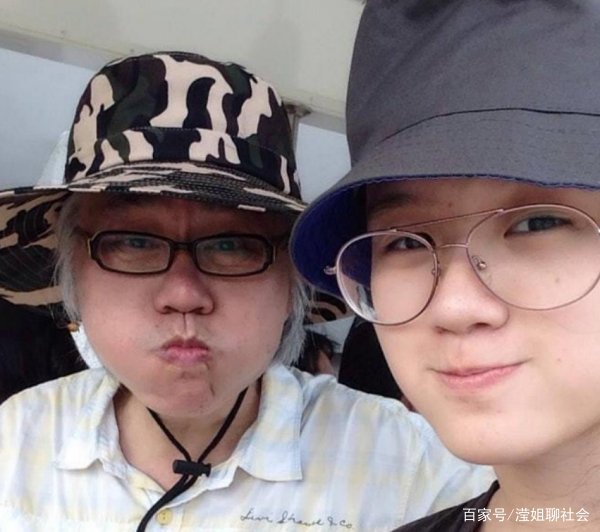 差40岁的爷孙恋，7年后，李坤城身体每况愈下，女孩怎样了？