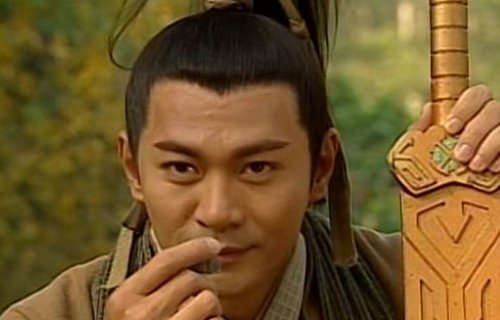 嫪毐是怎么做到在嬴政的眼皮底下和赵姬生下两个孩子的呢？