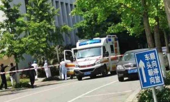 四川23岁女研究生校内从15楼坠亡，女生的死因到底是什么？