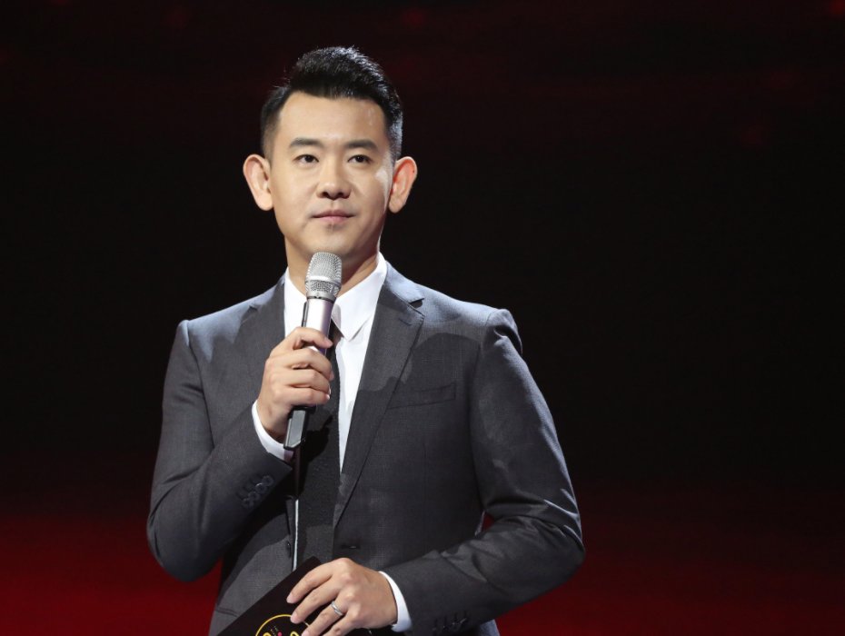 江苏跨年主持人