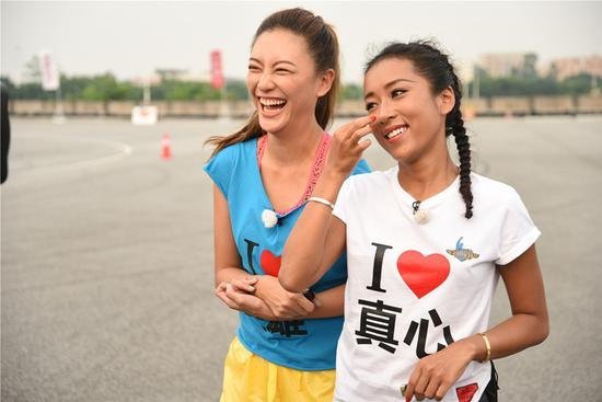 吉克隽逸发文“谢谢微博还我大名”，这是一个什么梗？