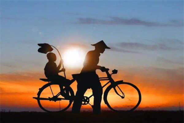 哪个瞬间你觉得父亲特别好大？