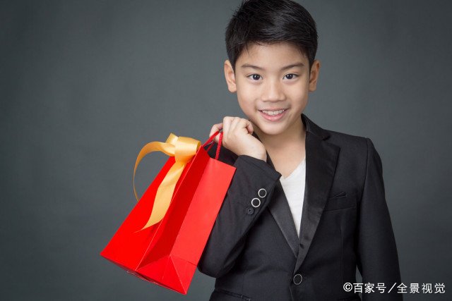 孩子18岁生日应该送什么礼物呢？