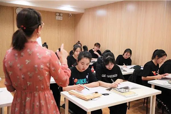 艺考培训机构哪里好