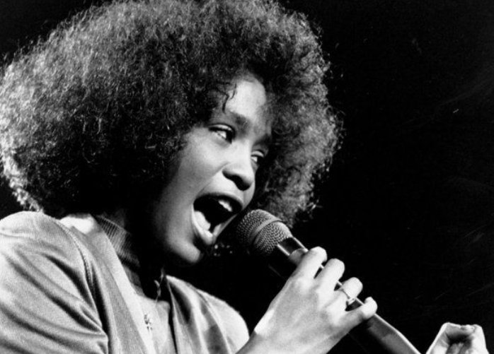 惠特尼休斯顿怎么去世的