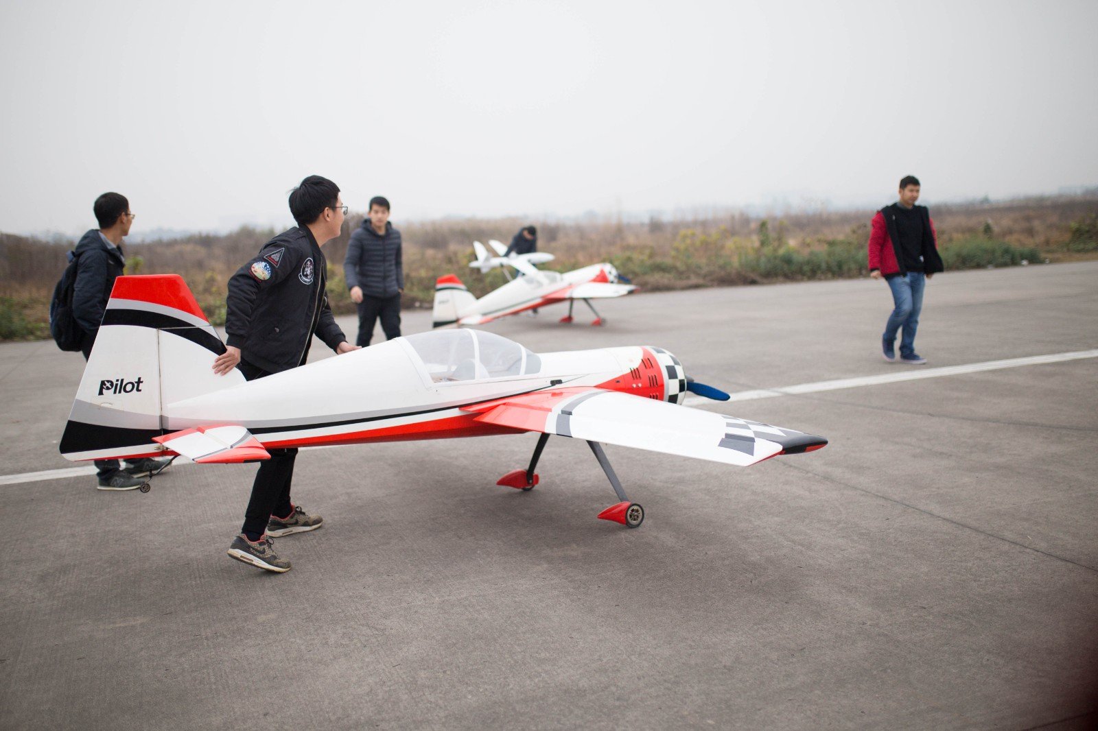 买一个无人机多少钱?