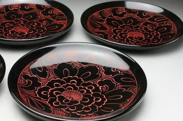 猜一猜,古代漆器上的漆是怎么来的