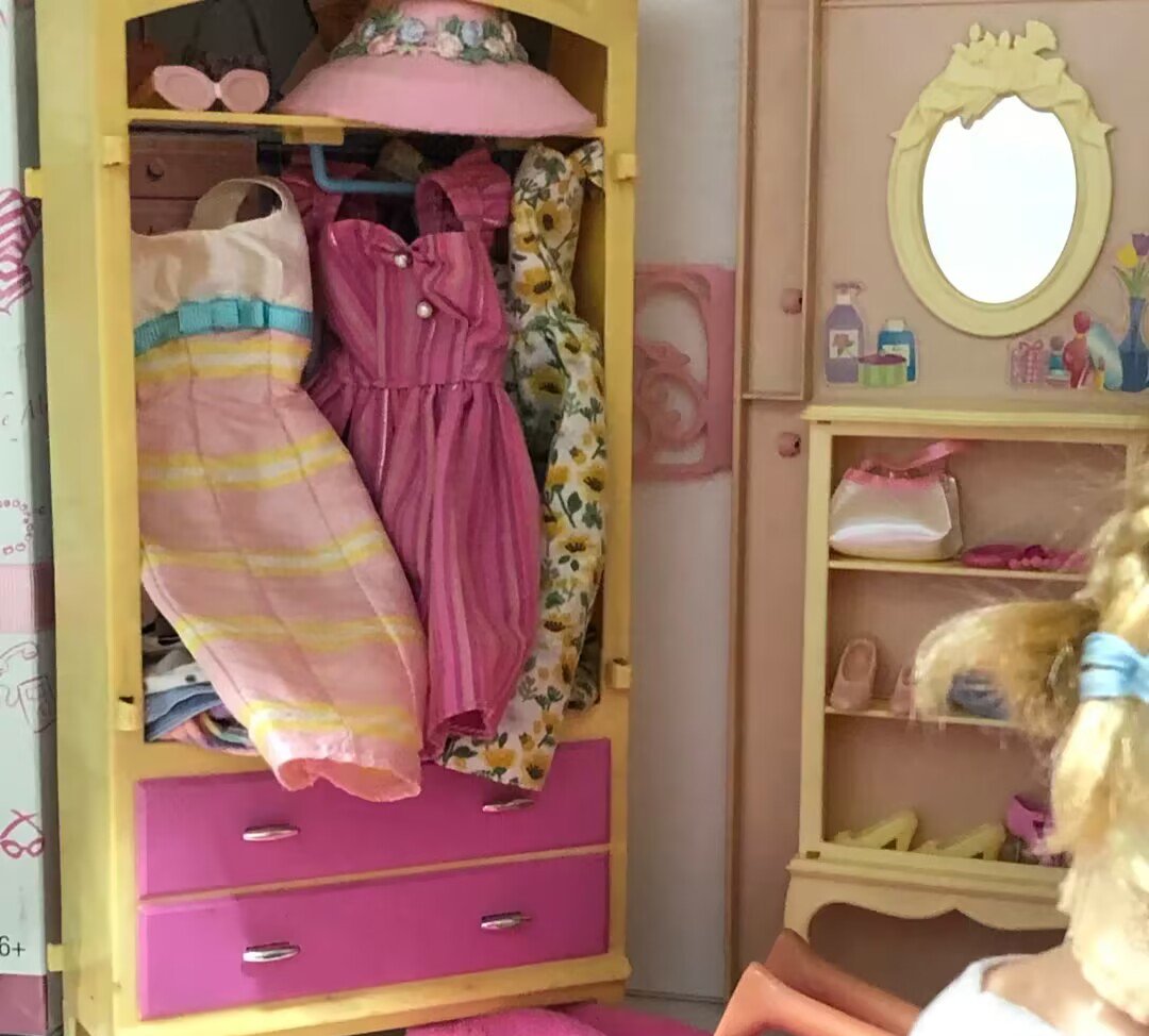 芭比娃娃的卧室怎么做