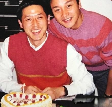 张国荣个人资料简介 和唐鹤德发生过关系吗