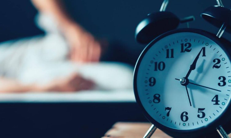 近六成青年入睡时间晚于23点，对此你怎么看？