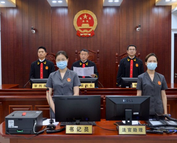 南京遇害女生父亲：宣判时被告都瘫了，他的诉求是什么？