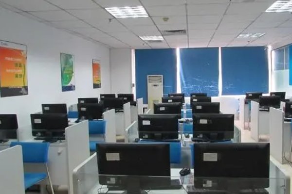 学计算机的哪个学校好？