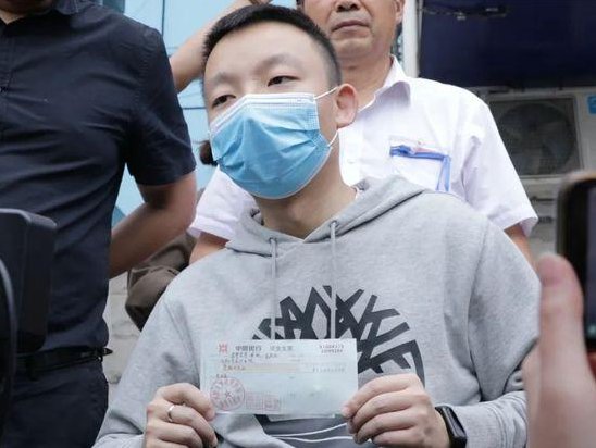 姚策生母否认搬进姚策九江的房子，具体情况是怎样的？