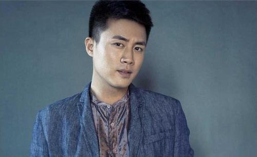 王灿比杜淳小几岁？