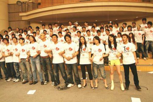 《相信爱》歌词