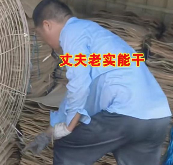 江苏90后女子大方晒带1岁孙子日常，大17岁的婚姻能长久吗？