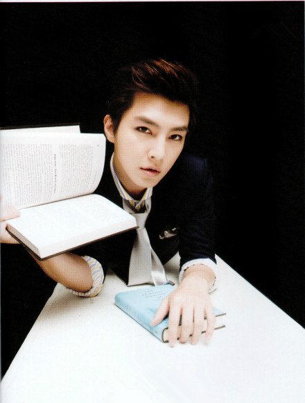 求炎亚纶高清写真照片