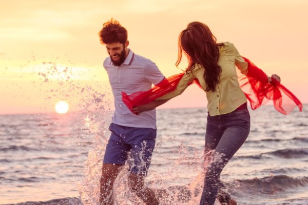 你知道我长短，我知道你深浅是什么意思