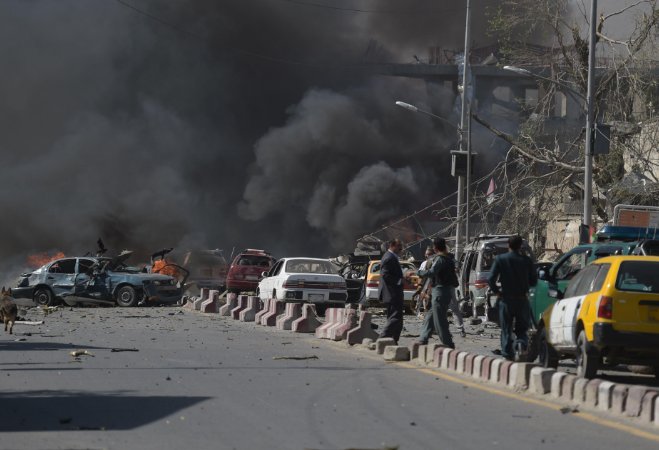 阿富汗颁布”女学生禁止在有男性场所唱歌“的法令，你怎么看？