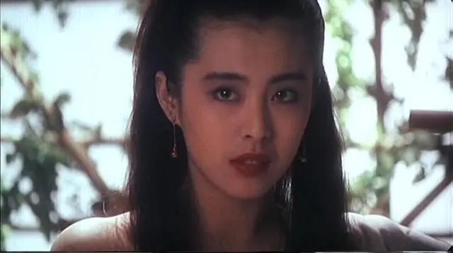 双瞳剪水的意思