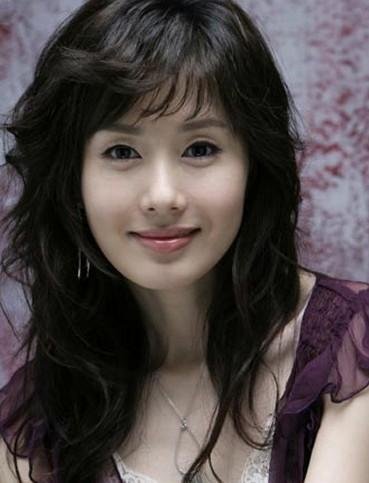 金智秀的个人经历有哪些？