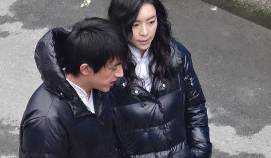 张静初是奉子成婚的吗？