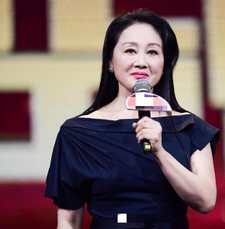 女星王姬首谈自闭症儿子,智商却只有6岁,你们认识这位老戏骨吗?