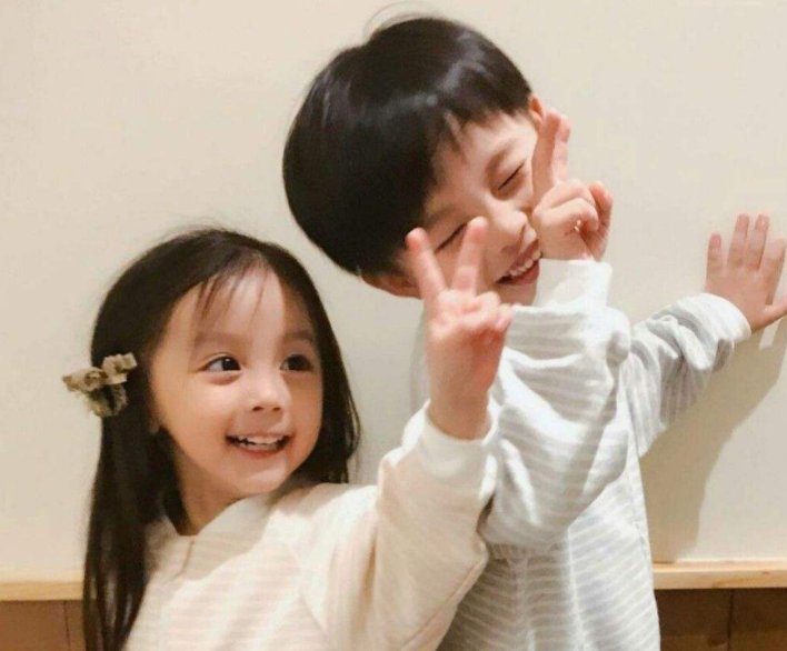 云南男子为生儿子让老婆借种，生3女要离婚，3个女儿该谁养？