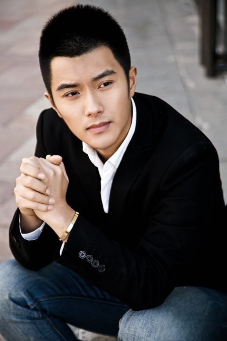 沈泰女朋友邓莎是谁 打于正的原因是什么