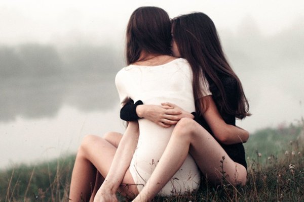 和病娇同一个寝室生活有什么体会？