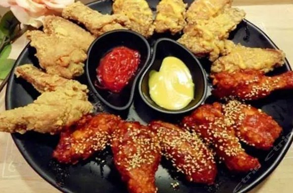 韩国炸鸡涨价一只卖到百元，导致涨价的因素有哪些？