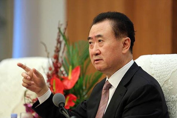 王健林全面退出海外投资，这释放了什么信号？