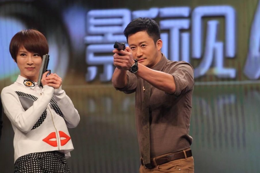 谢楠轻拉吴京衣角示爱，甜蜜庆祝结婚七周年，他们当初是如何相识的？