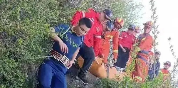 女游客在新乡失足坠崖，结局令人心痛，事情的始末到底是怎样的？