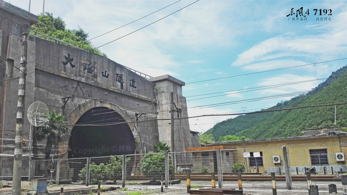 据报道，京广隧道失联少年遗体被错认火化，此事该如何追责？