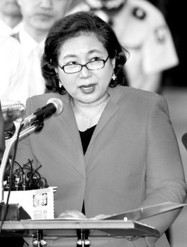 玄贞恩的人物简介