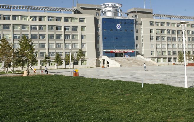 宁夏师范学院在哪里啊？