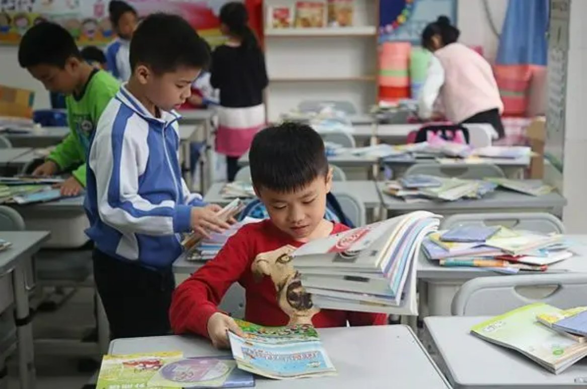 小学数学课本里的插图有哪些问题？