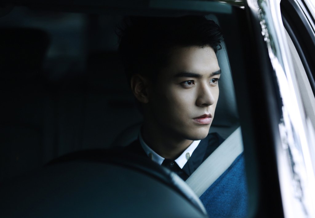 龚俊倒三角身材引起网友注意，如何拥有他这样的身材？