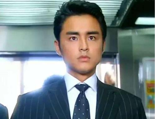 明道在节目中画烟熏妆，你觉得这个妆容适合他吗？