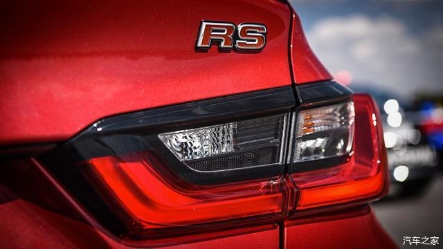 泰国上市的全新锋范City帅爆了，还要什么思域