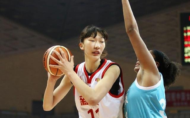 四川女篮官宣韩旭加盟，她的实力如何？