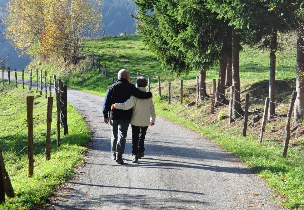 网友热议爷爷奶奶那个时代的爱情，那个时代的爱情是怎样的？