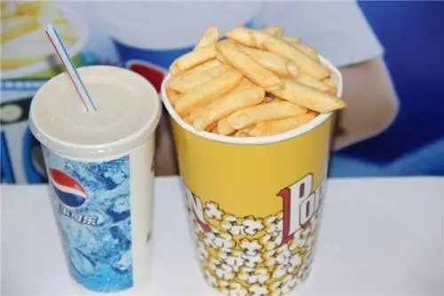 中国人日均休闲时间是多少个小时？