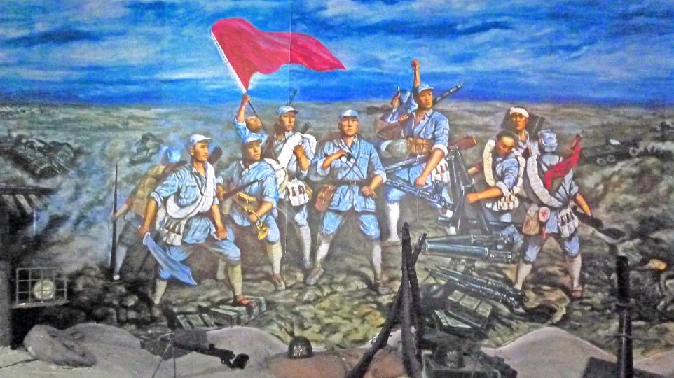 东方欲晓，莫道君行早，踏遍青山人未老，风景这边独好什么意思？