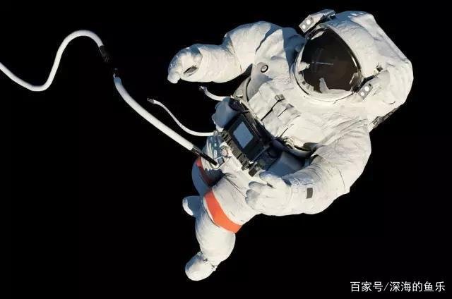 宇航员的收入是多少，在太空执行一次任务，能赚多少钱？